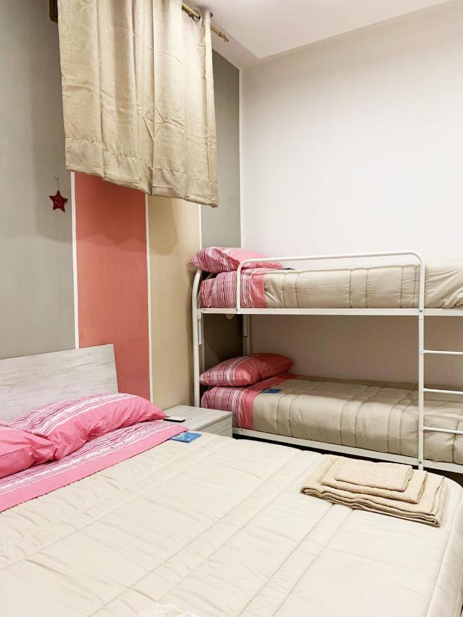 Home Regina Giovanna Naples Luaran gambar