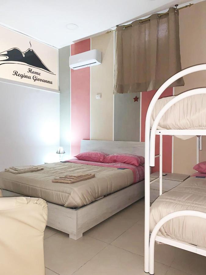 Home Regina Giovanna Naples Luaran gambar