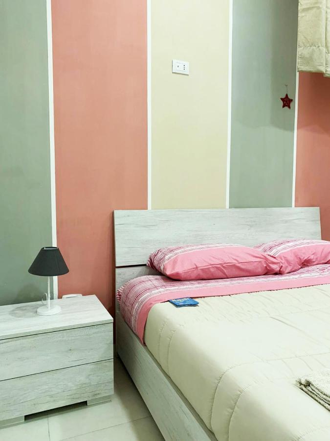 Home Regina Giovanna Naples Luaran gambar